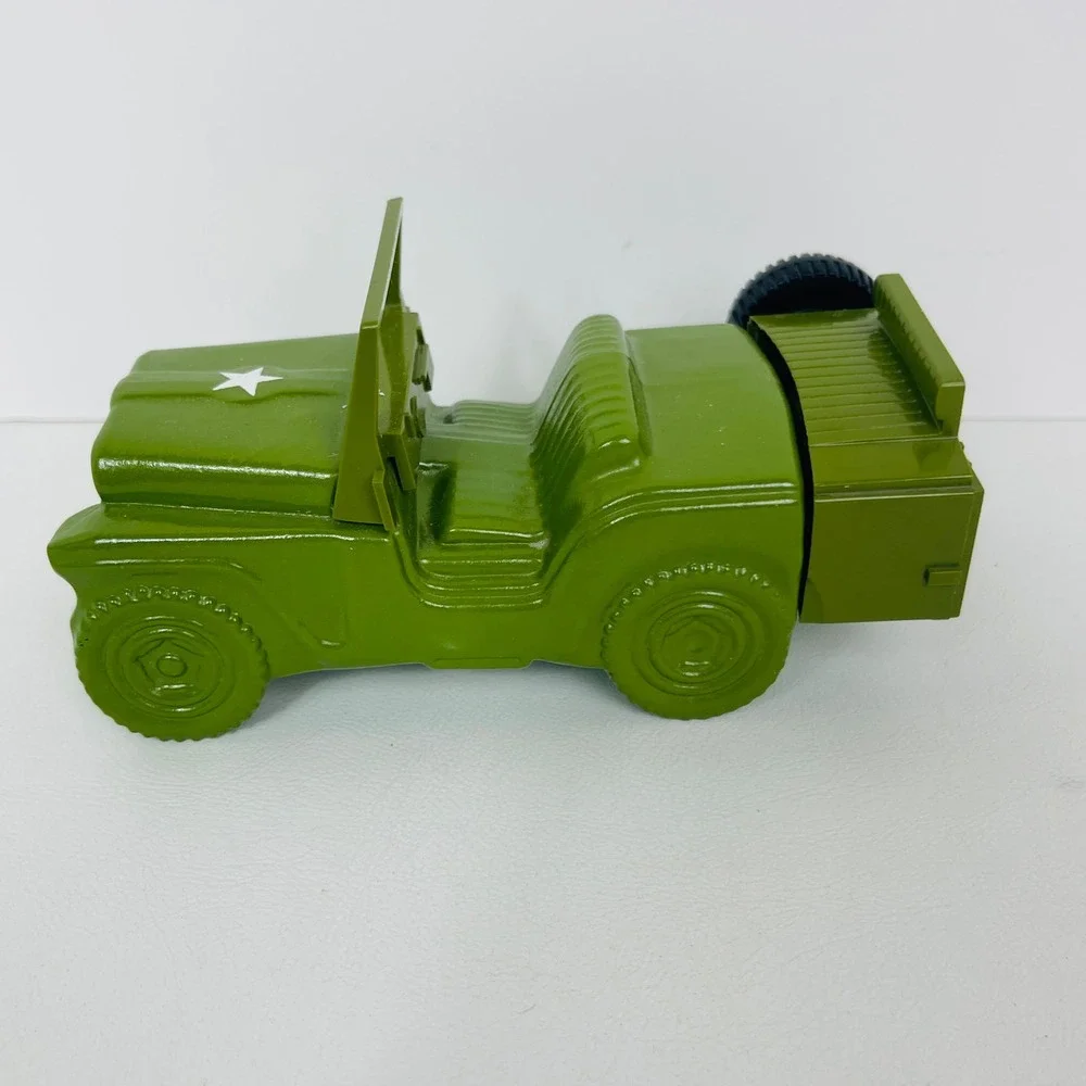 Avon Army Jeep Decanter Wild Country After Shave Green Military Star Vintage